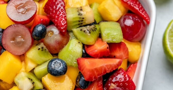 Sobremesas: Como fazer salada de frutas simples