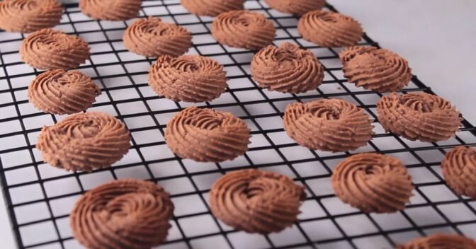 Lanches: Receita de Biscoito de Chocolate: Fácil e Rápido para Presentear ou Vender