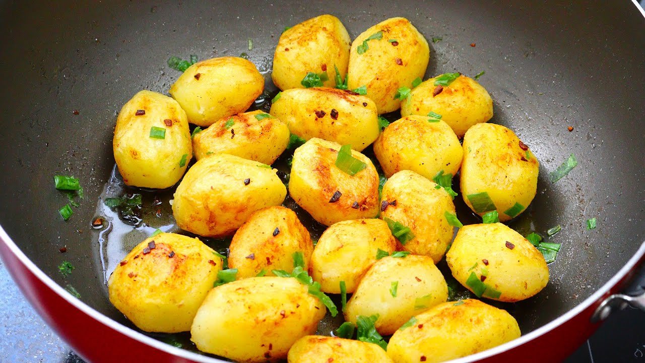 Batata salteada crocante ideal para almoço rápido e tira-gostos 