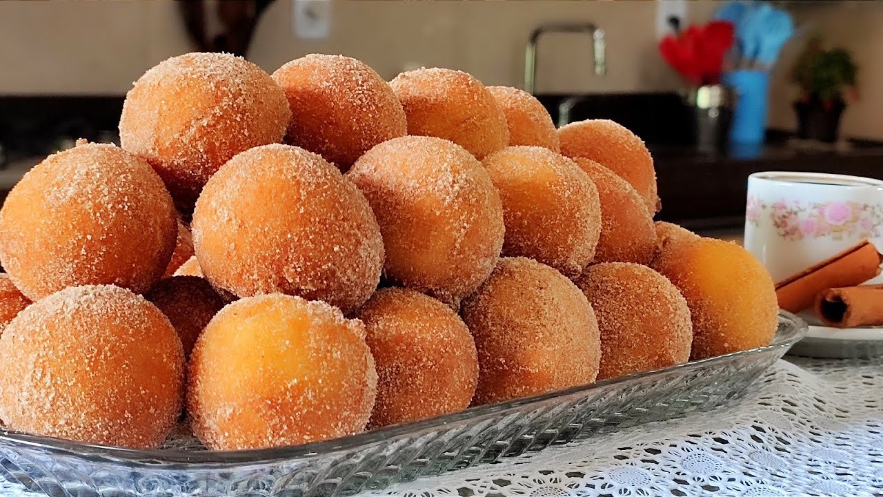 Como fazer o bolinho de chuva ficar redondinho e macio 