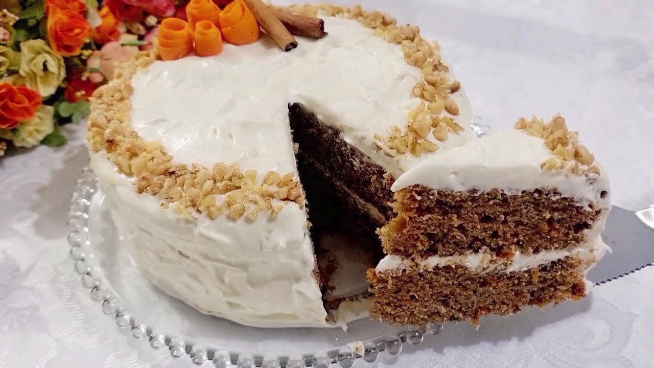 BOLO DE CENOURA ESTILO AMERICANO, É O CARROT CAKE DELICIOSO 