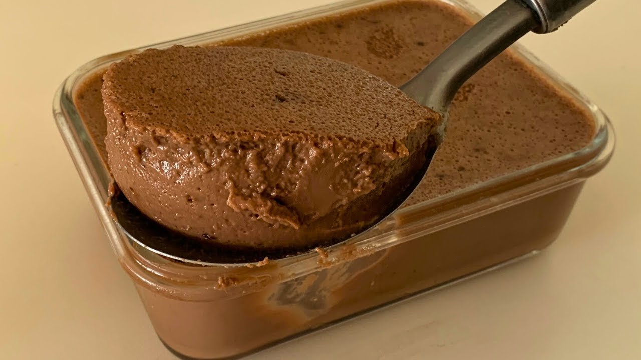 PUDIM DE CHOCOLATE NA TRAVESSA QUE NÃO VAI AO FORNO, O MELHOR QUE JÁ COMI 