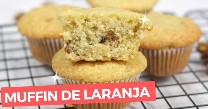 Lanches: MUFFIN de LARANJA com NOZES (VEGANO e SUPER FOFO)