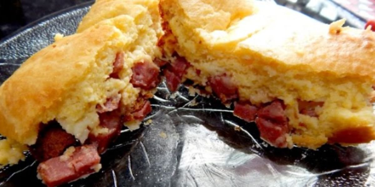 TORTA DE MILHO DE LATINHA E LINGUIÇA CALABRESA RECEITAS DA CRIS