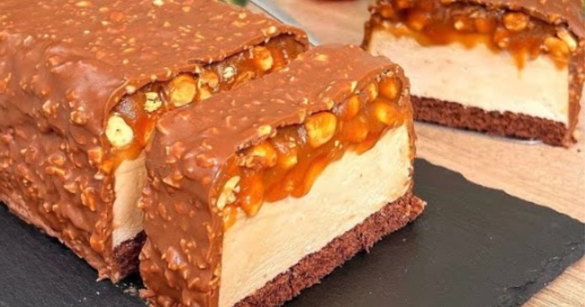 bolo de Snickers