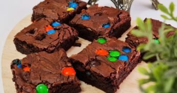 Brownie Fácil de Preparar Infundido com M&M’s Irresistíveis