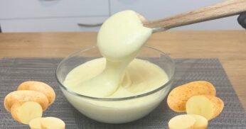 Aprenda a criação simples e deliciosa de um purê de batatas aveludado sem lactose, extraordinariamente especial.